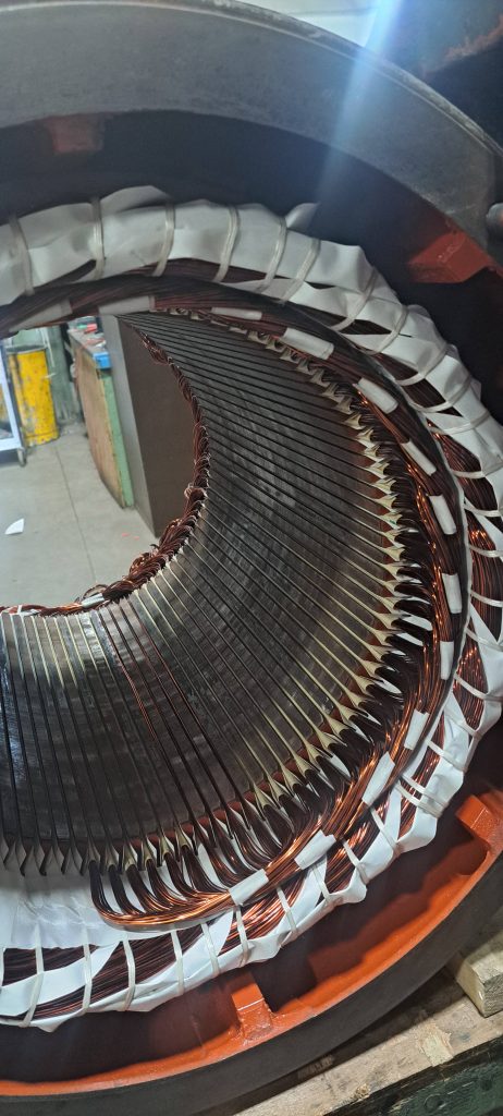 SEVER DUAL SPEED BEING REWOUND SCRewinds